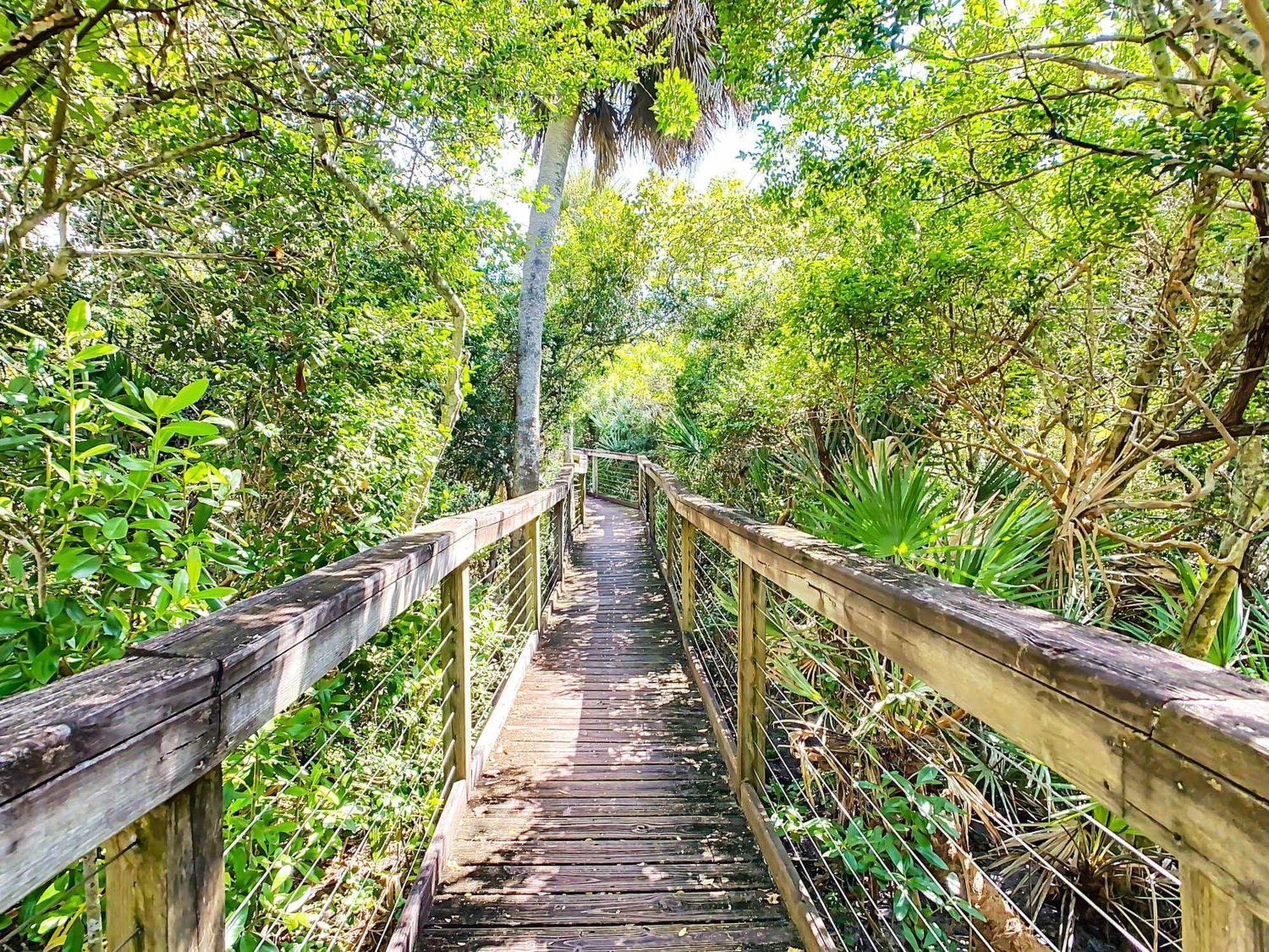 Come Drift Away In This Gorgeous Coastal Themed 2 Bed With Den And 2 Baths Condo. Ow20-303 New Smyrna Beach Εξωτερικό φωτογραφία